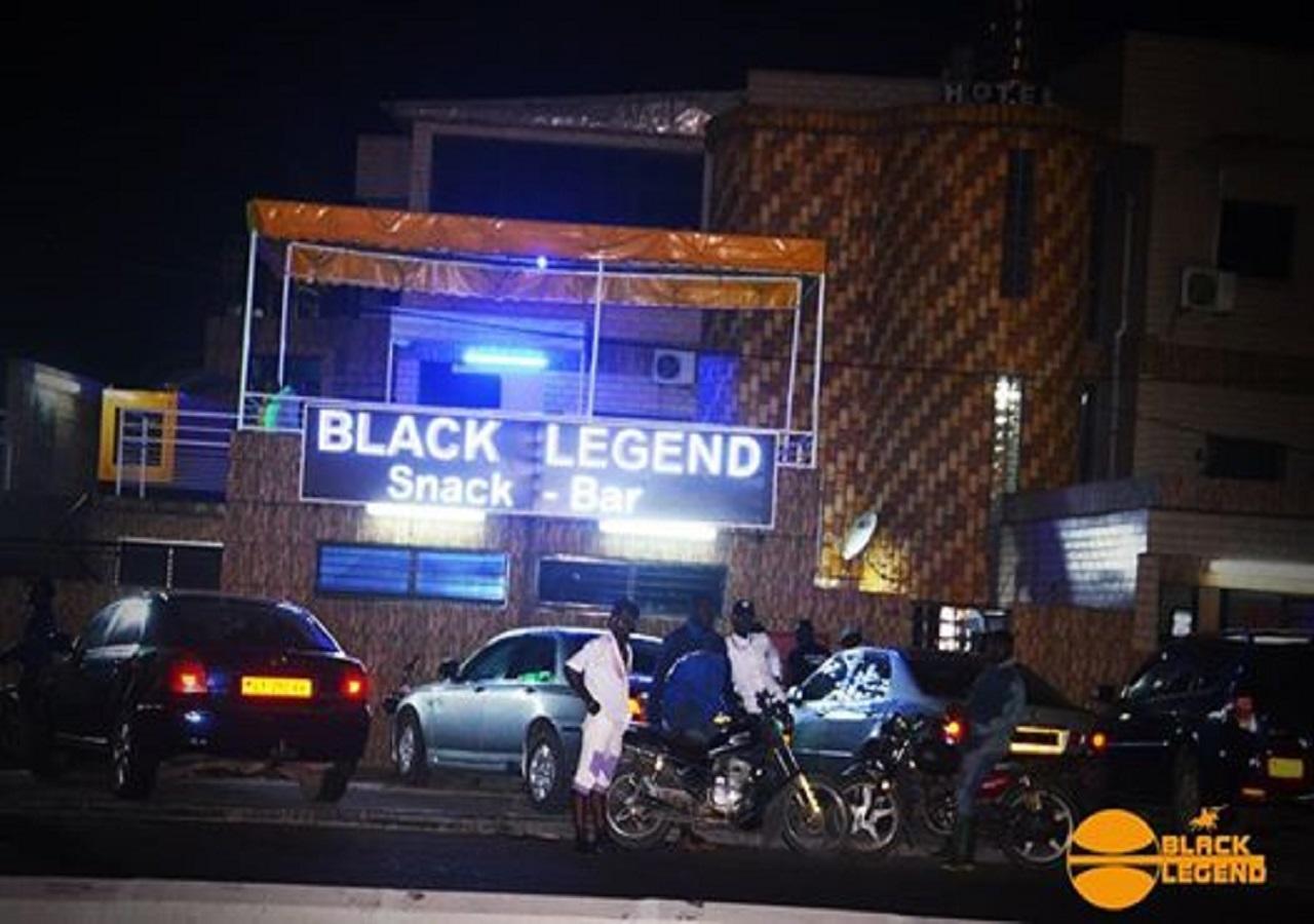 Hotel Black Legend Douala Exterior photo